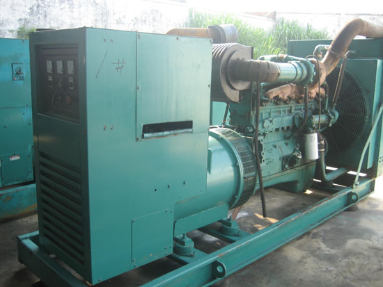 佛冈租赁发电机- 发电机碳刷磨损的原因是什么