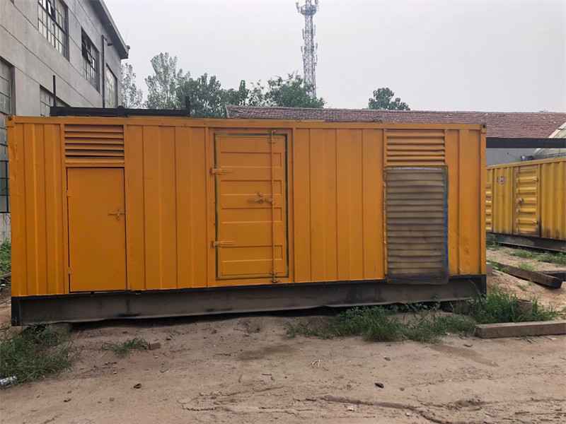 佛冈柴油发电机如何判断新机油是否已经完全充满机油滤清器？