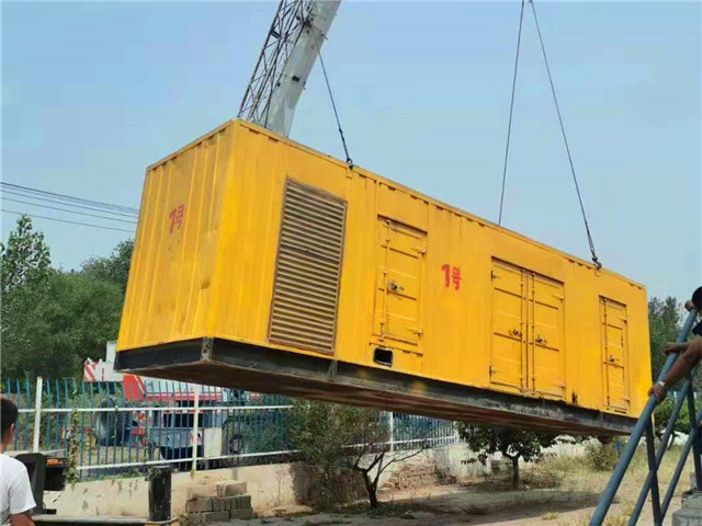 佛冈300KW柴油发电机组油耗是多少？