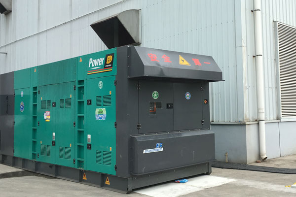 佛冈燃油滤清器的更换流程是怎样的？