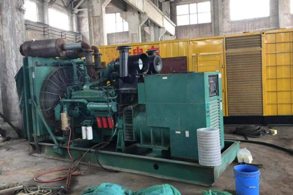 佛冈发电机组的空气滤清器应该如何保养？