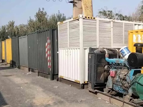 佛冈200KW柴油发电机机组每小时油耗是多少？