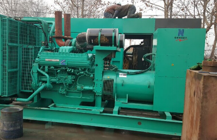 佛冈发电机组如何判断水冷式机油散热器内部是否需要清洗？