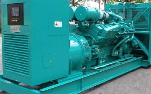 佛冈柴油发电机组冬季使用中需要注意哪些事项？